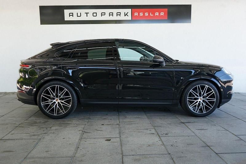 Utilizat 2025 Porsche Cayenne SUV | 110.379 EUR - Imagine 1/1