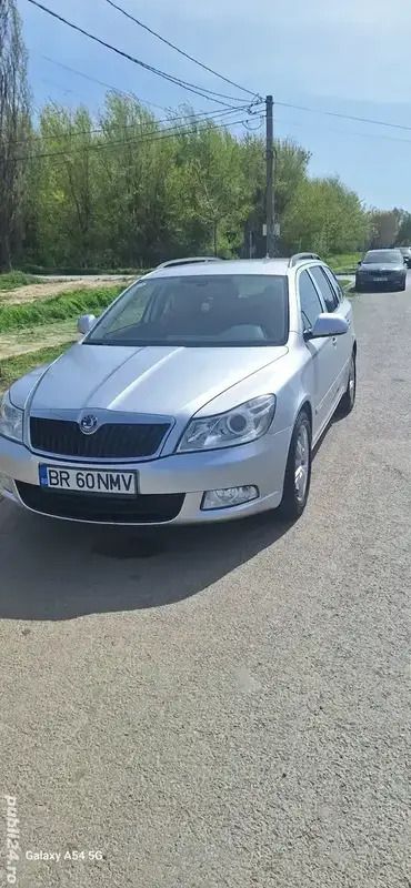 Utilizat 2010 Skoda Octavia Berlinǎ | 5.490 EUR - Imagine 1/4
