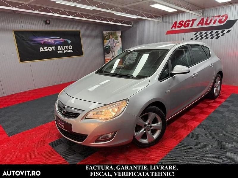 Culoareargint Utilizat 2010 Opel Astra Hatchback | 4.499 EUR (Preț OK) - Imagine 1/4