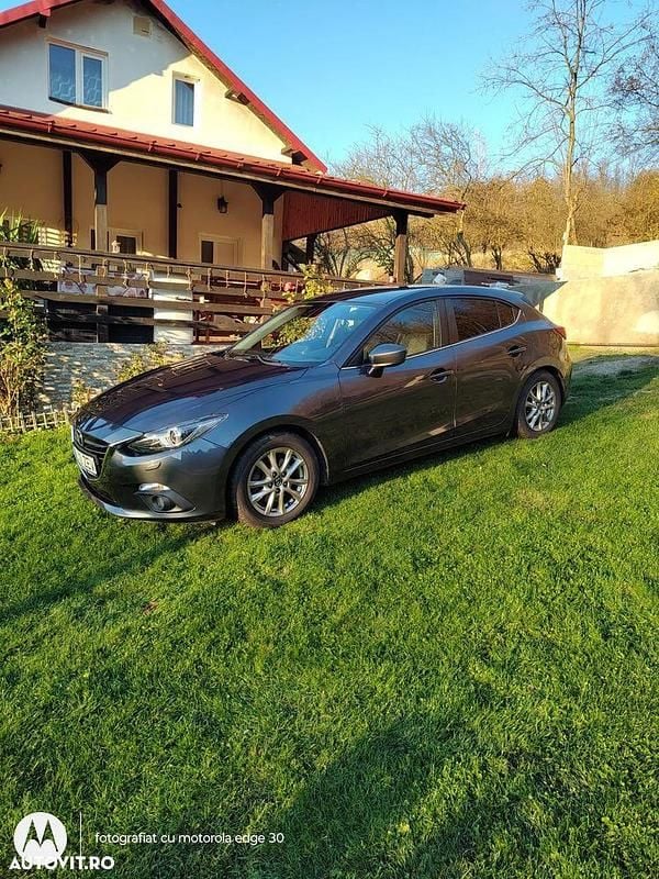 Culoaregri Utilizat 2013 Mazda 3 Center-Line Hatchback | 9.500 EUR (Preț bun) - Imagine 1/4