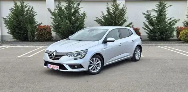 Utilizat 2017 Renault Mégane IV Bose Edition Hatchback | 11.500 EUR (Puțin scump) - Imagine 1/4