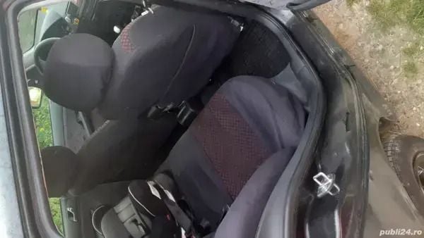 Utilizat 2001 Skoda Fabia | 1.500 EUR (Preț OK) - Imagine 1/4