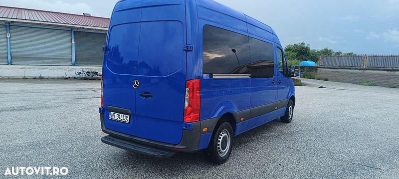 Second-hand Mercedes Sprinter 143 CP (105 kW) 2019 Culoarealbastru Van