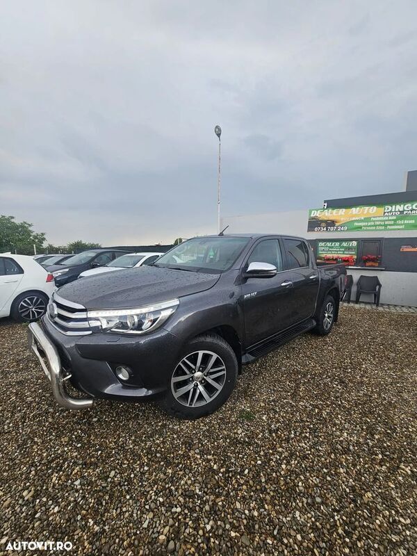 Gri Utilizat 2018 Toyota HiLux Pickup | 23.900 EUR - Imagine 1/4