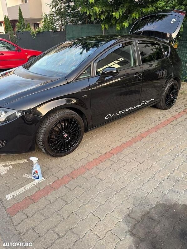 Negru Utilizat 2008 Seat Leon Reference Hatchback | 4.200 EUR (Puțin scump) - Imagine 1/4