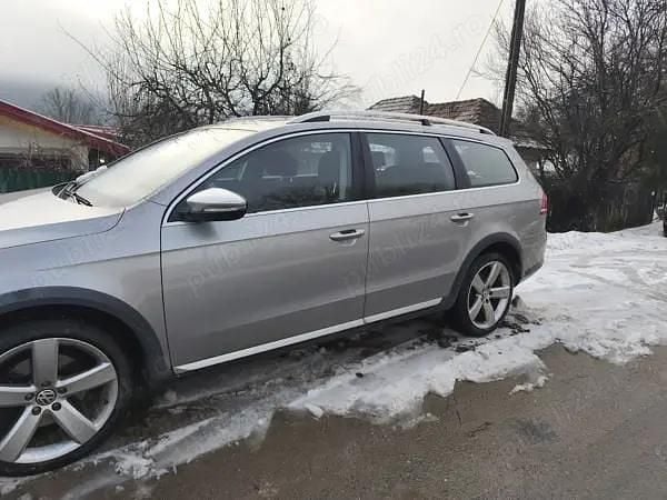 Second-hand VW Passat Alltrack 140 CP (102 kW) 2013 Gri Break