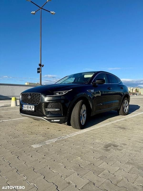 Culoarenegru Utilizat 2021 Jaguar E-Pace R-Dynamic SUV | 25.950 EUR (Puțin scump) - Imagine 1/4
