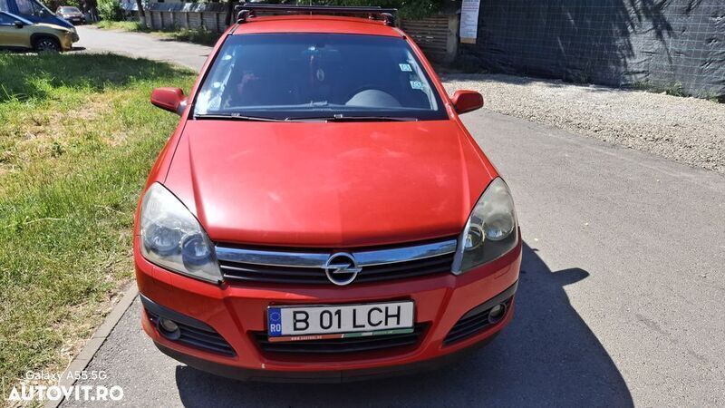 Rosu Utilizat 2005 Opel Astra Classic Hatchback | 2.100 EUR (Puțin scump) - Imagine 1/4