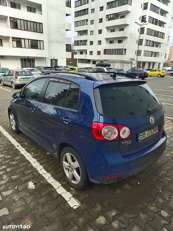 Culoarealbastru Second-hand 2010 VW Golf VI Hatchback | 2.700 EUR (Super Preț) - Imagine 1/4