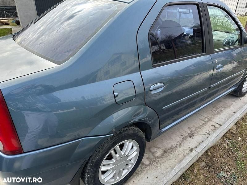 Second-hand Dacia Logan Lauréate 86 CP (63 kW) 2007 Culoarealbastru Berlinǎ