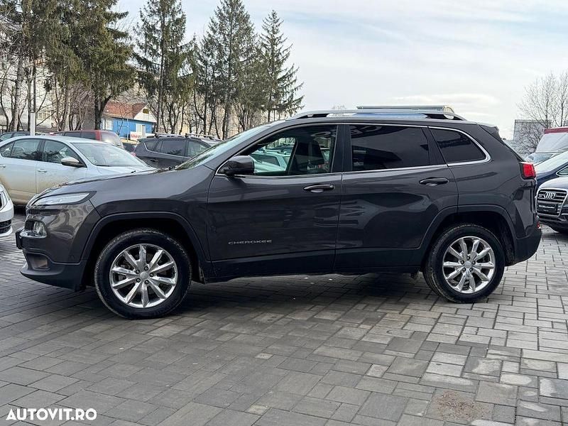 Second-hand Jeep Cherokee Limited 200 CP (147 kW) 2019 Culoarenegru SUV