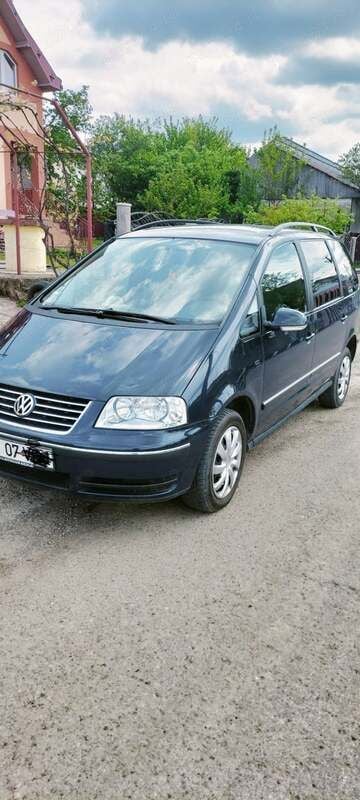 Utilizat 2010 VW Sharan Monovolum | 4.200 EUR (Super Preț) - Imagine 1/4