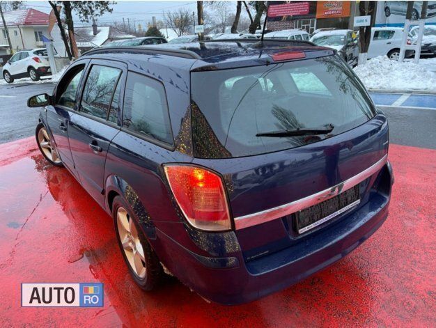 Albastru Utilizat 2007 Opel Astra Break | 2.799 EUR (Puțin scump) - Imagine 1/4
