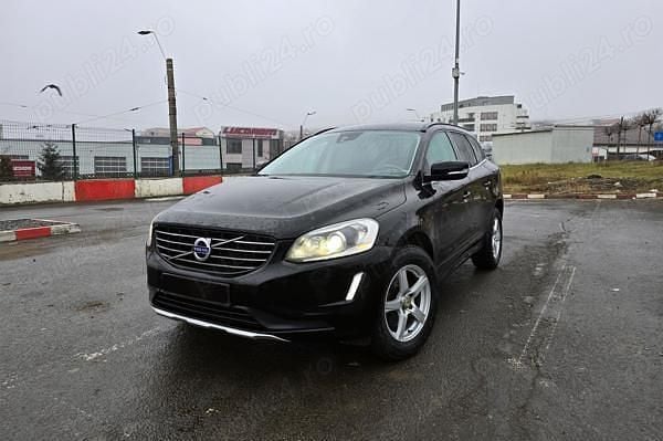 Negru Utilizat 2014 Volvo XC60 Momentum SUV | 11.000 EUR (Puțin scump) - Imagine 1/4