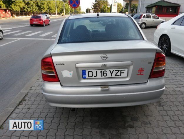 Second-hand Opel Astra 84 CP (61 kW) 2002 Gri Berlinǎ