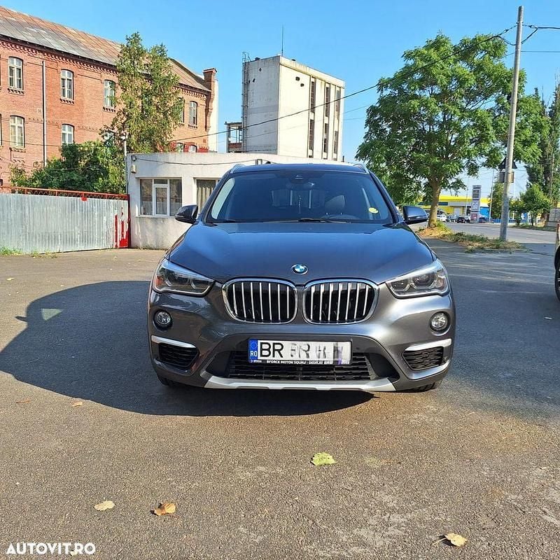 Gri Utilizat 2017 BMW X1 xLine SUV | 16.800 EUR (Preț OK) - Imagine 1/4