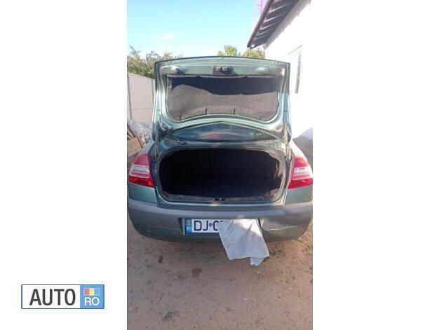 Verde Utilizat 2008 Renault Mégane Coupé Coupe | 2.500 EUR - Imagine 1/4