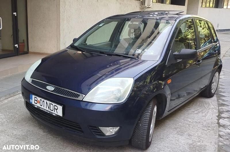 Albastru Utilizat 2002 Ford Fiesta Ghia Hatchback | 1.100 EUR (Preț OK) - Imagine 1/4