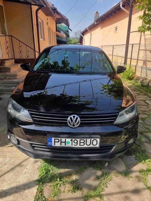 Negru Utilizat 2012 VW Jetta Berlinǎ | 5.900 EUR (Preț OK) - Imagine 1/4