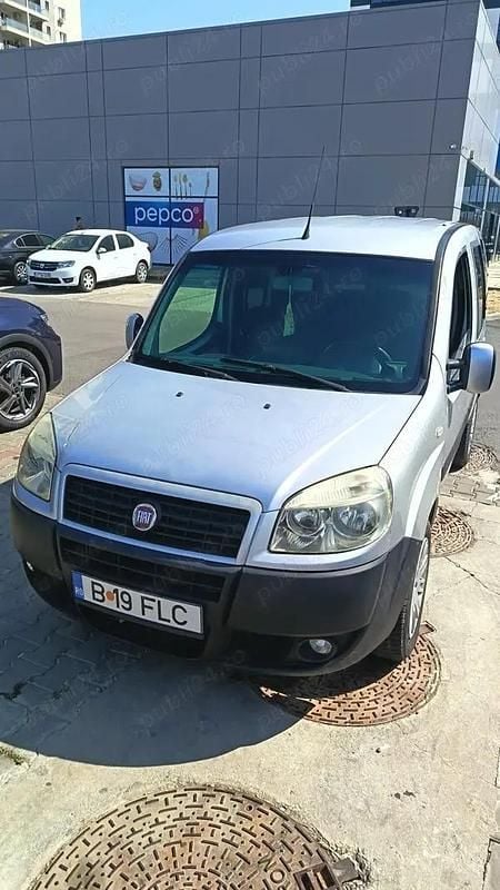 Argintiu Utilizat 2007 Fiat Doblò Monovolum | 2.500 EUR (Scump) - Imagine 1/4
