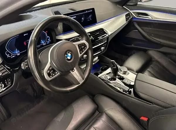 Second-hand BMW 530e 252 CP (185 kW) 2020 Alb Berlinǎ