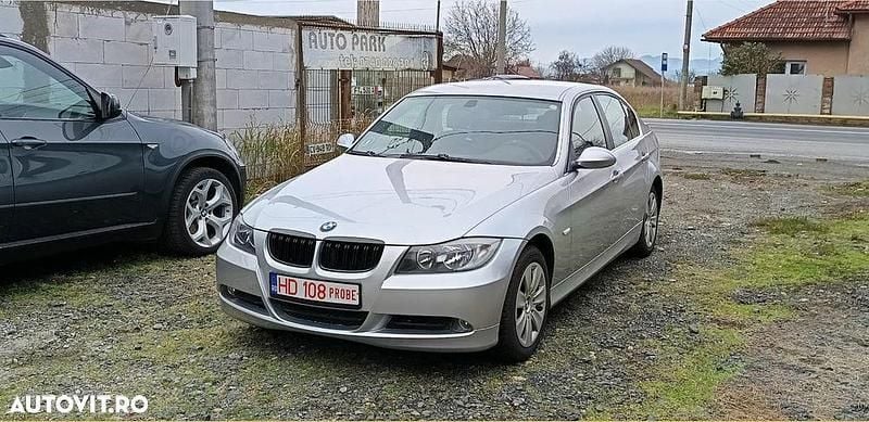 Culoareargint Utilizat 2007 BMW 325 Hatchback | 3.990 EUR - Imagine 1/4