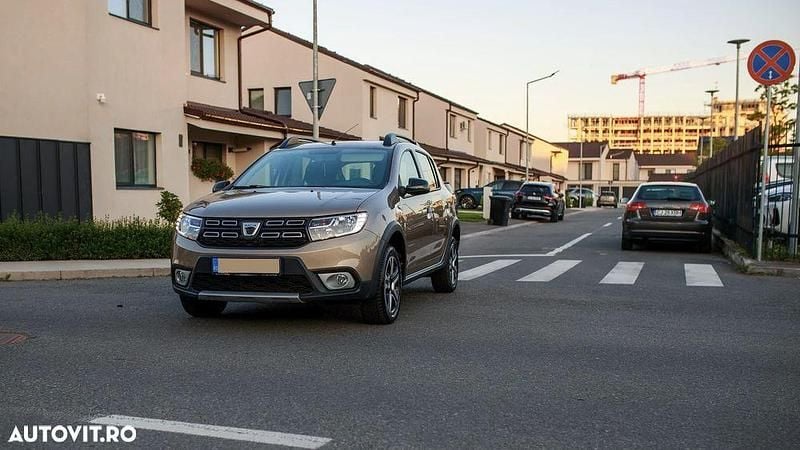 Culoaregalbeuriu Utilizat 2018 Dacia Sandero Prestige Hatchback | 10.500 EUR (Puțin scump) - Imagine 1/4