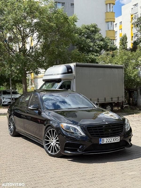Culoarenegru Utilizat 2015 Mercedes S500 Berlinǎ | 28.900 EUR - Imagine 1/4