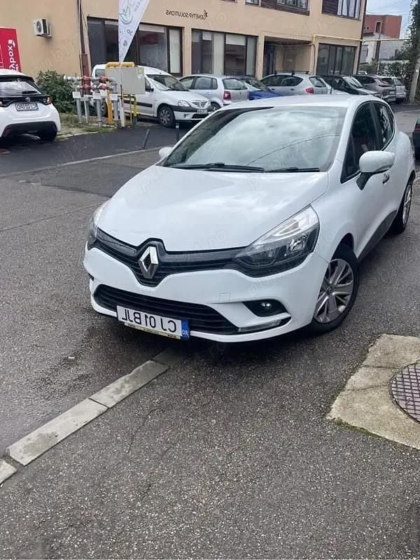Second-hand Renault Clio 75 CP (55 kW) 2017 Coupe