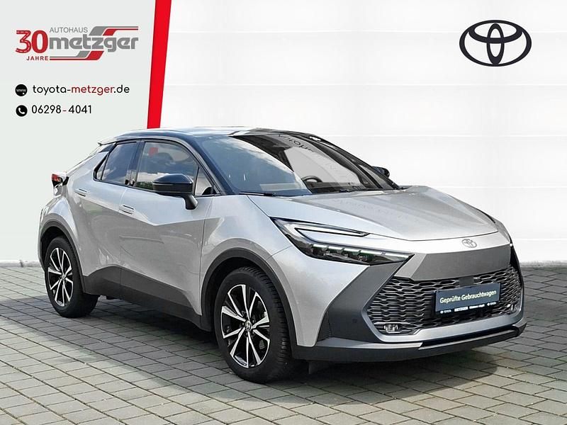 Utilizat 2025 Toyota C-HR SUV | 31.677 EUR (Puțin scump) - Imagine 1/1