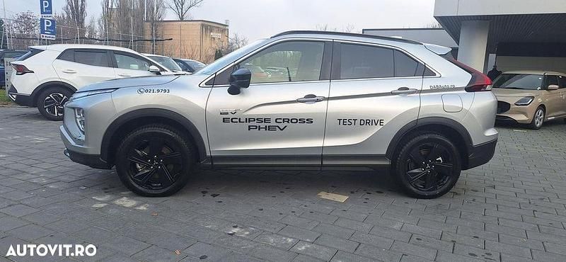 Second-hand Mitsubishi Eclipse Cross Intense+ 203 CP (149 kW) 2024 Culoareargint SUV