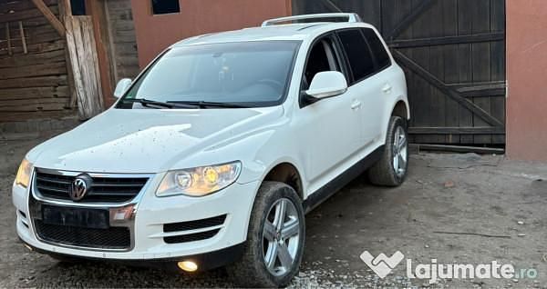 Alb Utilizat 2009 VW Touareg SUV | 5.600 EUR (Preț OK) - Imagine 1/4