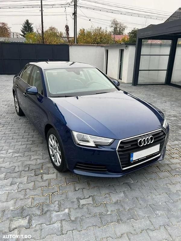 Culoarealbastru Utilizat 2017 Audi A4 Premium Berlinǎ | 15.000 EUR (Super Preț) - Imagine 1/4