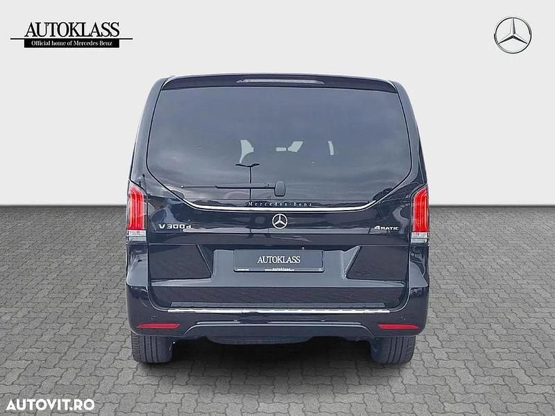 Second-hand Mercedes V300 Avantgarde 237 CP (174 kW) 2024 Culoarenegru Monovolum