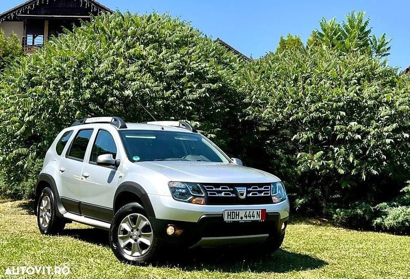 Culoareargint Utilizat 2015 Dacia Duster Prestige SUV | 7.999 EUR (Preț OK) - Imagine 1/4