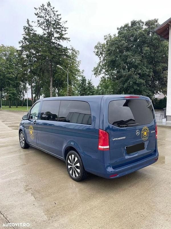 Second-hand Mercedes Vito 163 CP (119 kW) 2021 Culoarealbastru Van