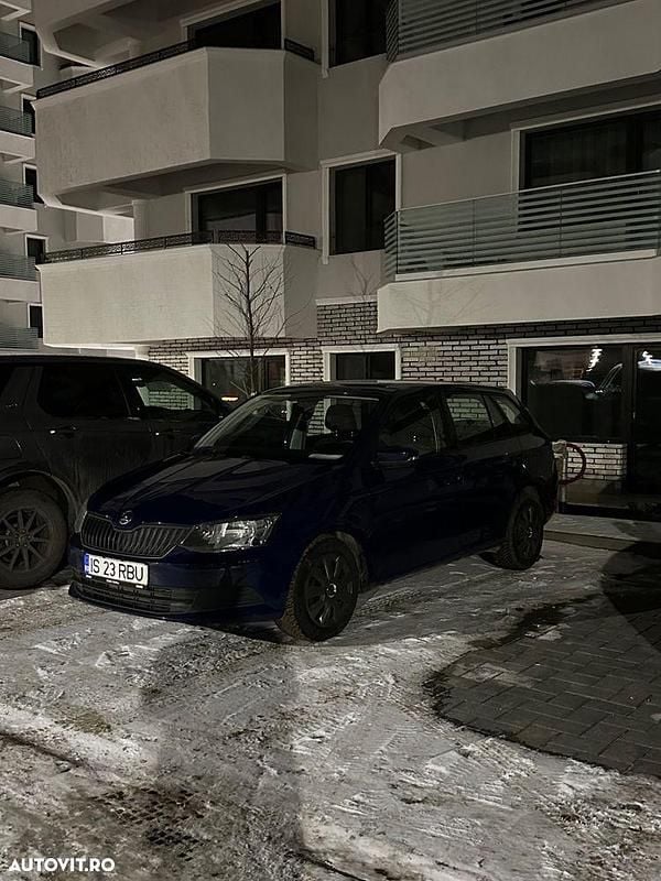 Culoarealbastru Utilizat 2016 Skoda Fabia Break | 7.099 EUR (Preț OK) - Imagine 1/4