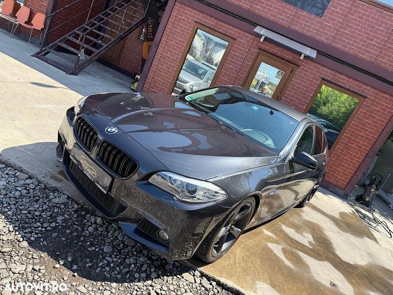 Culoaregri Utilizat 2011 BMW 520 Shadowline Berlinǎ | 9.999 EUR (Puțin scump) - Imagine 1/4