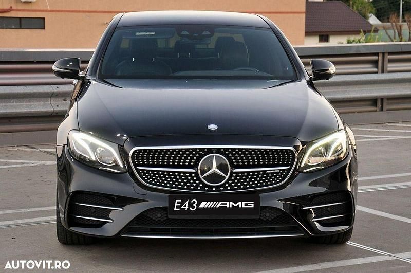Culoarenegru Utilizat 2016 Mercedes E43 AMG AMG Berlinǎ | 30.000 EUR - Imagine 1/4