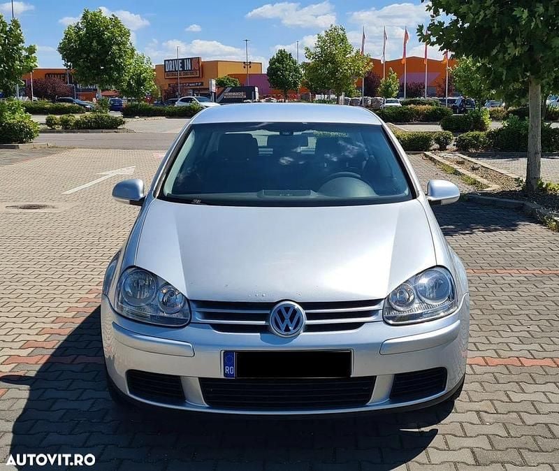 Culoaregri Utilizat 2004 VW Golf IV Comfortline Hatchback | 2.199 EUR (Preț OK) - Imagine 1/4