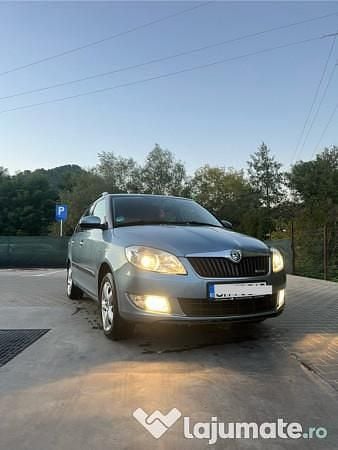 Albastru Utilizat 2011 Skoda Fabia GreenLine Hatchback | 3.000 EUR (Super Preț) - Imagine 1/4