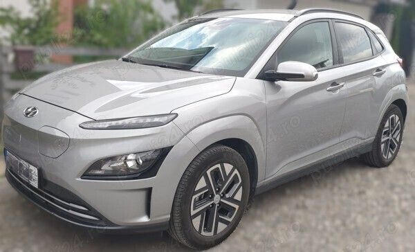 Gri Utilizat 2023 Hyundai Kona SUV | 25.000 EUR (Preț OK) - Imagine 1/4