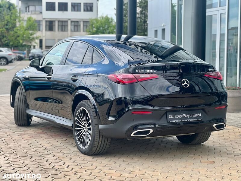 Second-hand Mercedes GLC300 204 CP (150 kW) 2025 Negru Coupe