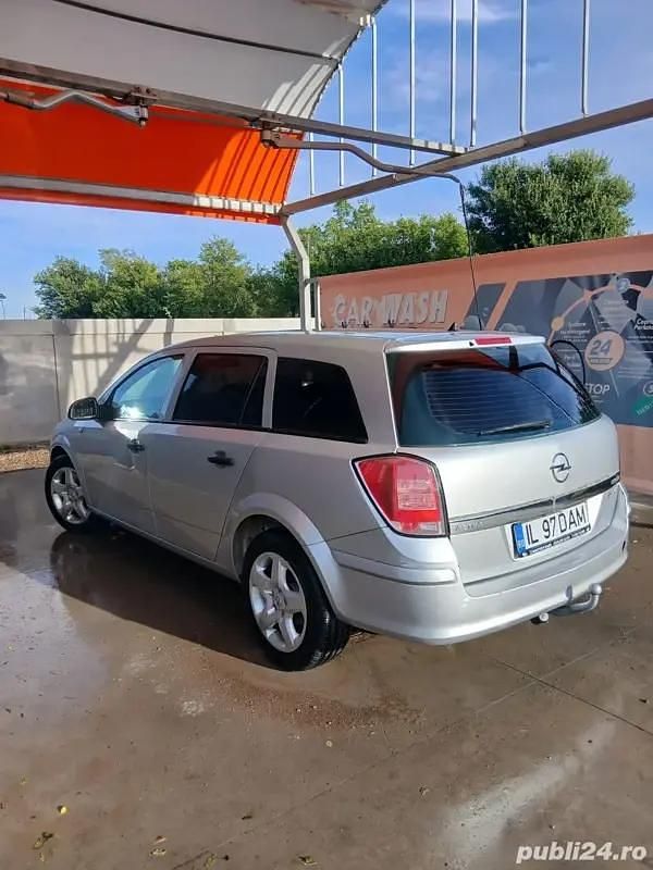 Utilizat 2010 Opel Astra | 2.000 EUR - Imagine 1/4