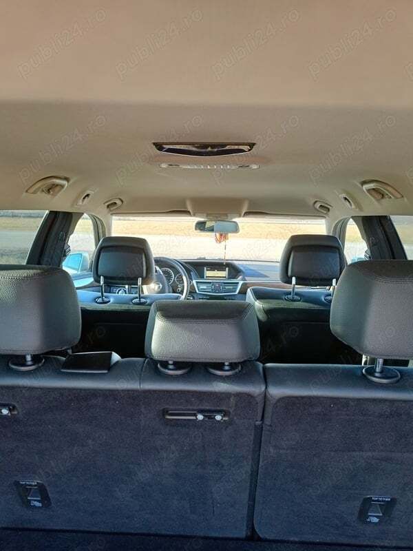 Argintiu Utilizat 2011 Mercedes E220 Berlinǎ | 6.100 EUR (Preț bun) - Imagine 1/4