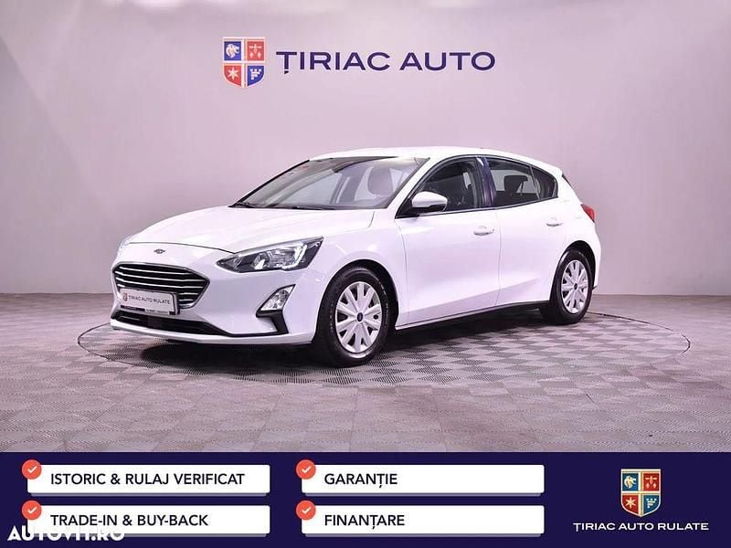 Culoarealb Utilizat 2020 Ford Focus Hatchback | 8.990 EUR (Preț bun) - Imagine 1/4