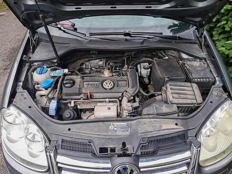 Utilizat 2009 VW Golf VI Break | 2.555 EUR (Preț OK) - Imagine 1/4