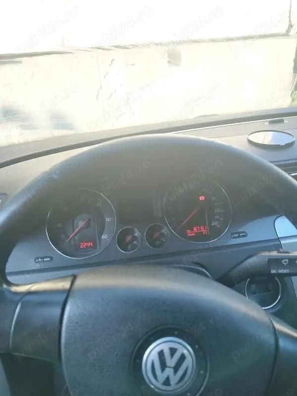 Second-hand VW Passat 103 CP (75 kW) 2006 Gri Break
