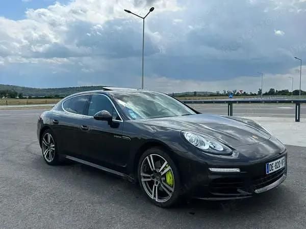 Utilizat 2014 Porsche Panamera Berlinǎ | 25.000 EUR - Imagine 1/4