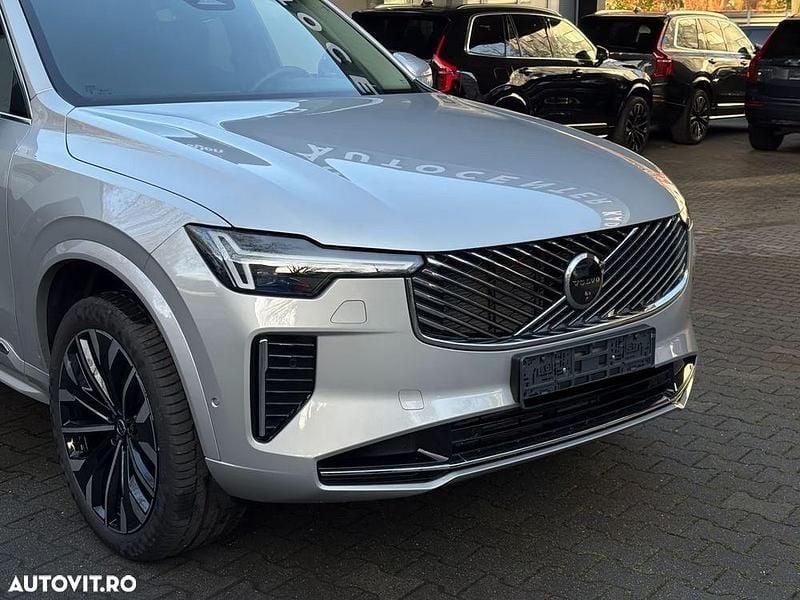 Second-hand Volvo XC90 Plus 455 CP (334 kW) 2025 Culoareargint SUV
